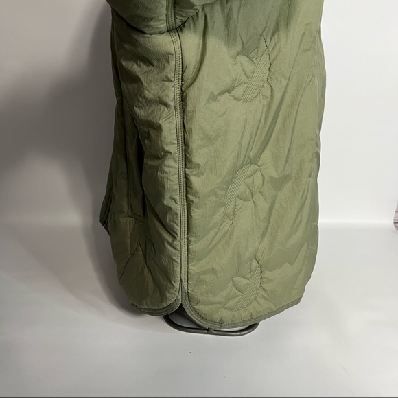 14) NWT ADIDAS Originals Trefoil Green Oversized Bomber Liner Jacket Size Small - Picture 9 of 16